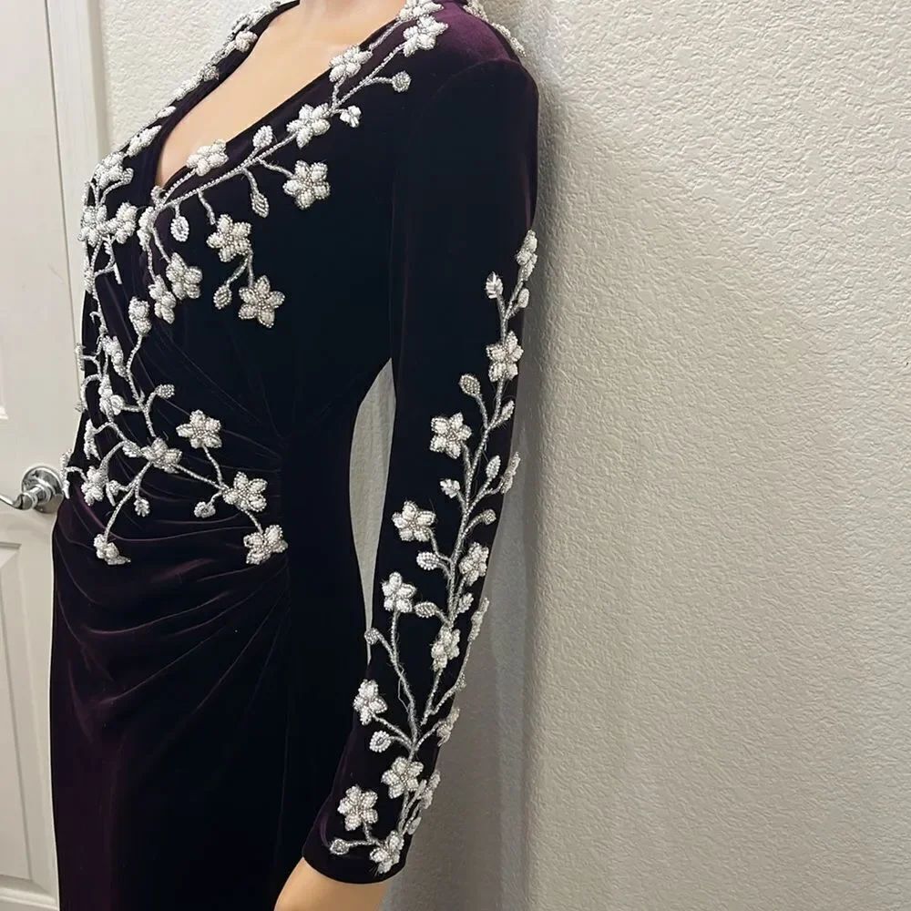 Tadashi Velvet Formal Dress Burgundy VNeck Long Sleeve Gown Vintage Size Medium - Picture 4 of 17